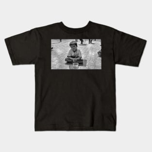 Beggar Boy. Kids T-Shirt